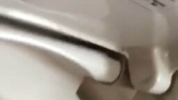 トイレでいたずら注